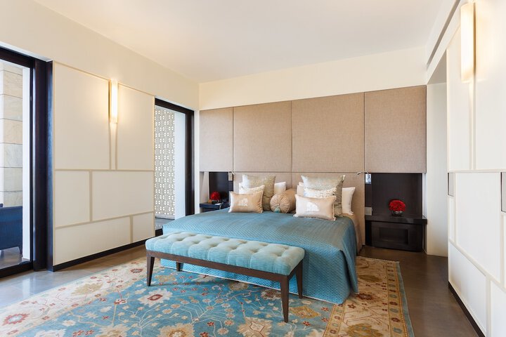 Room 15 of 72
