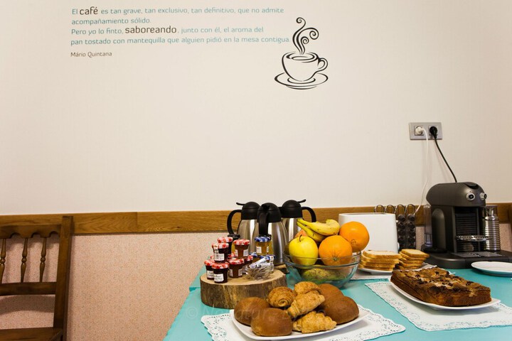 Breakfast/Coffee Service 63 of 85