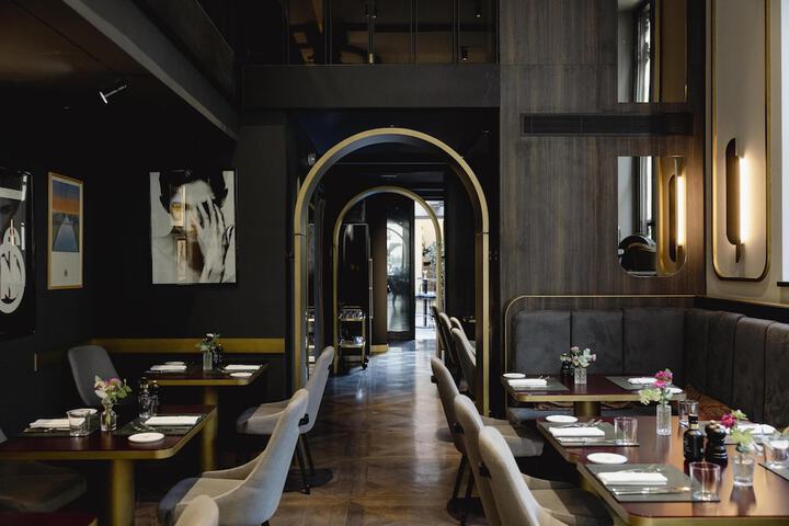 Dining 90 of 116
