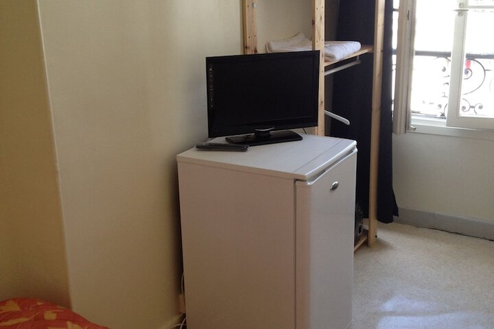Room 6 of 44