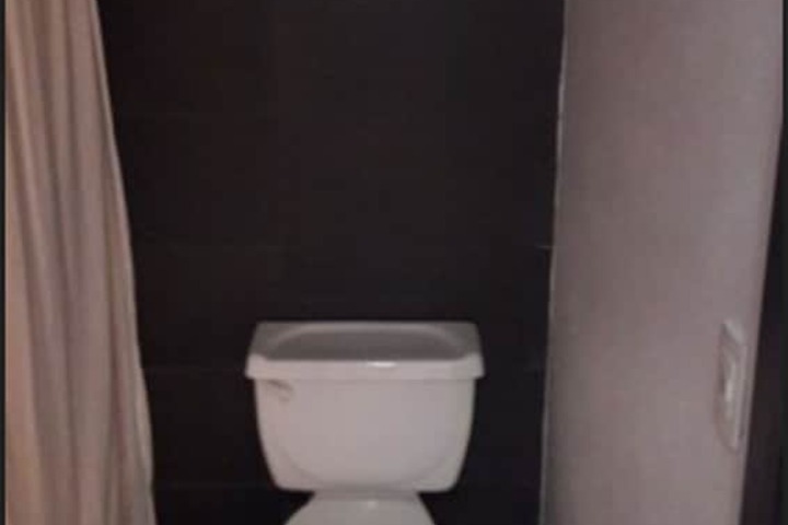 Room 52 of 94