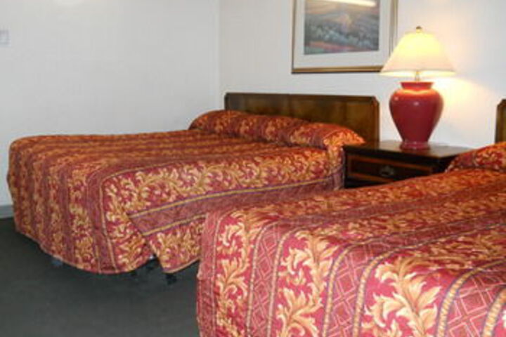 Room 7 of 24