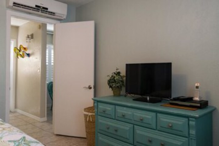 Room 32 of 36