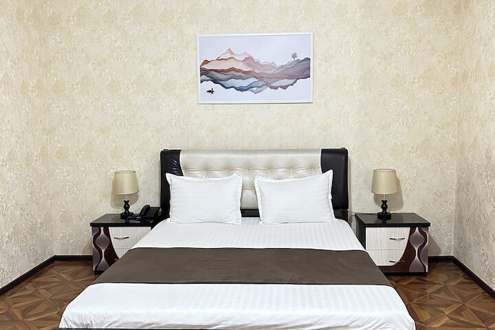 Room 16 of 27