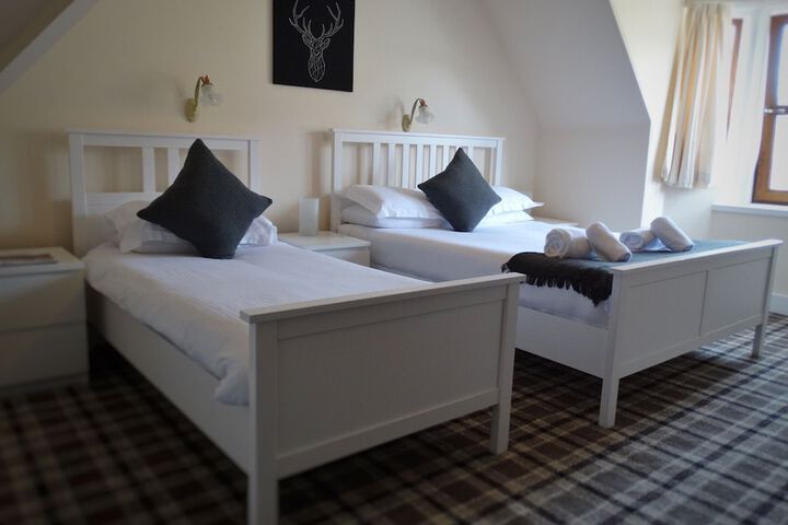 Room 4 of 39