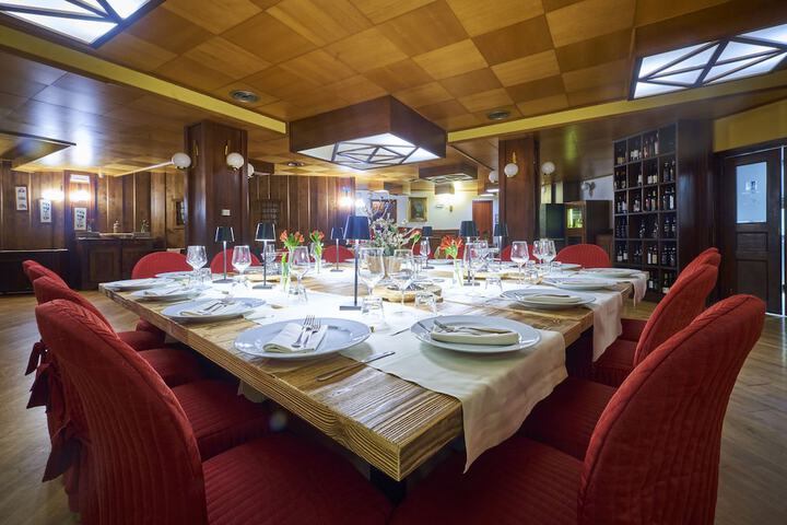 Dining 64 of 111