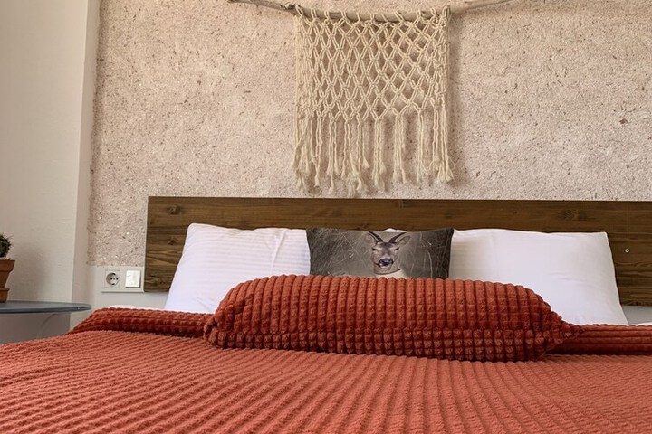 Room 21 of 49