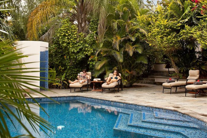 Pool 44 of 132