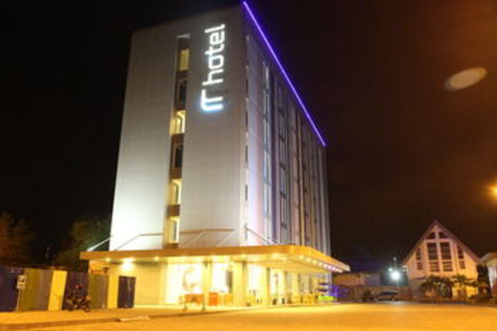 Hotel 4 of 9