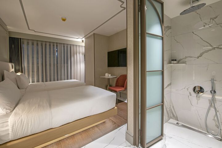Room 88 of 194