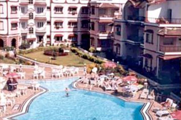 Pool 7 of 9