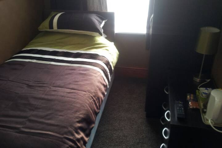 Room 35 of 87