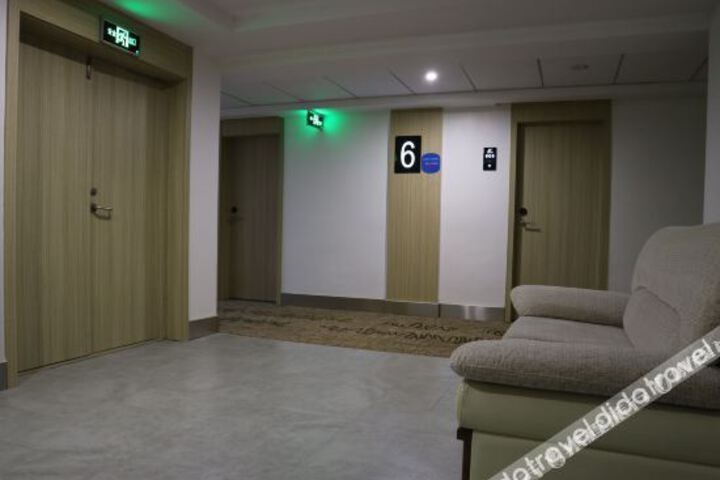 Hotel Interior 11 of 22