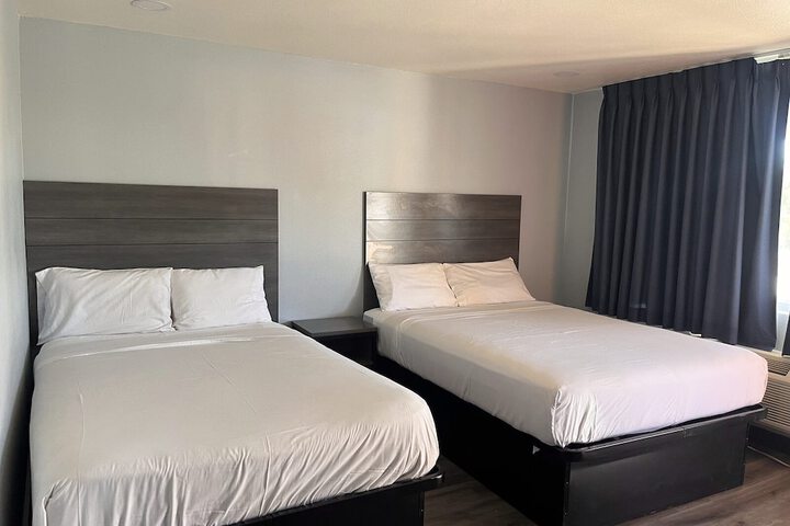Room 12 of 23