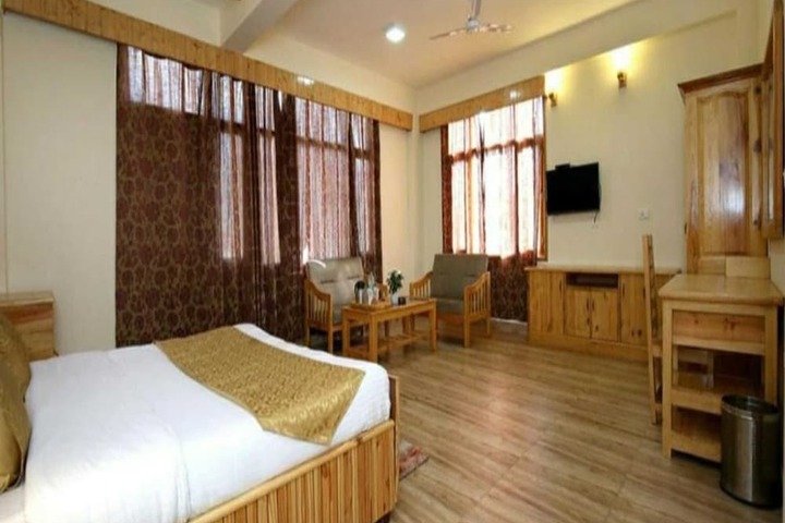 Room 6 of 21