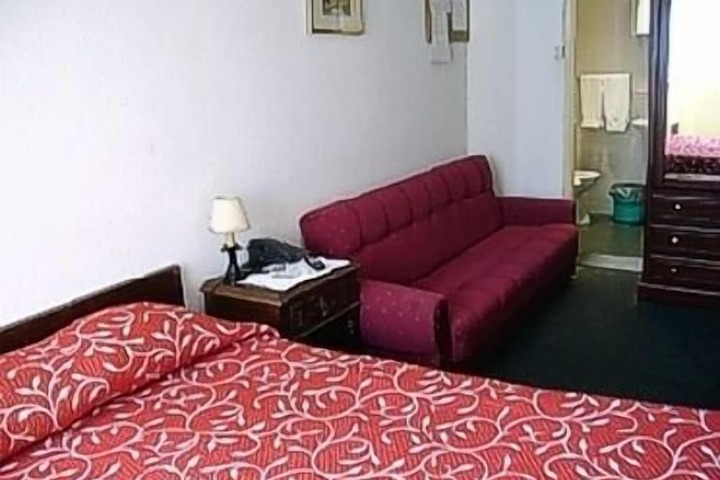 Room 28 of 56