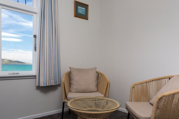 Room 6 of 46