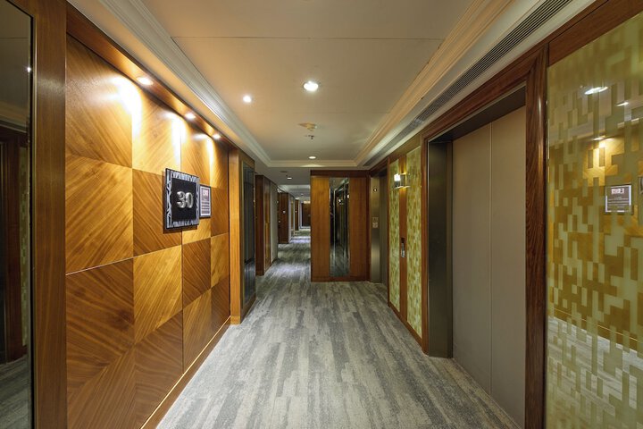Room 18 of 49