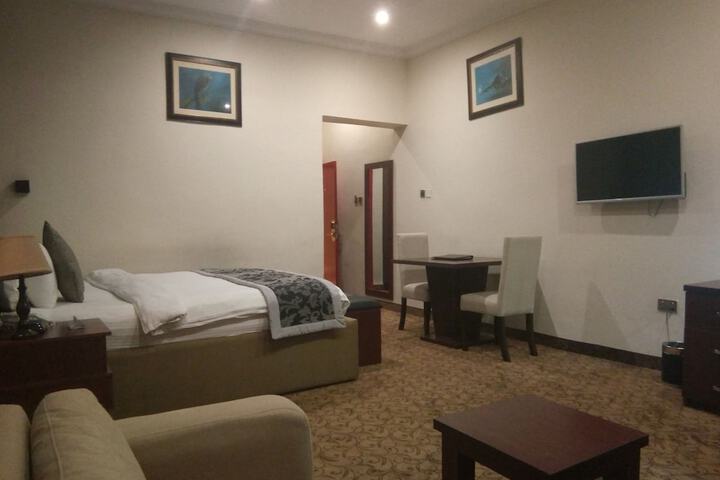 Room 10 of 59