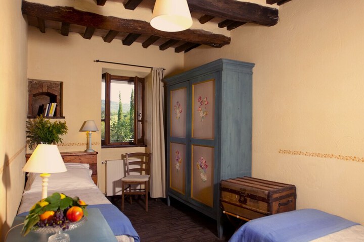 Room 6 of 50