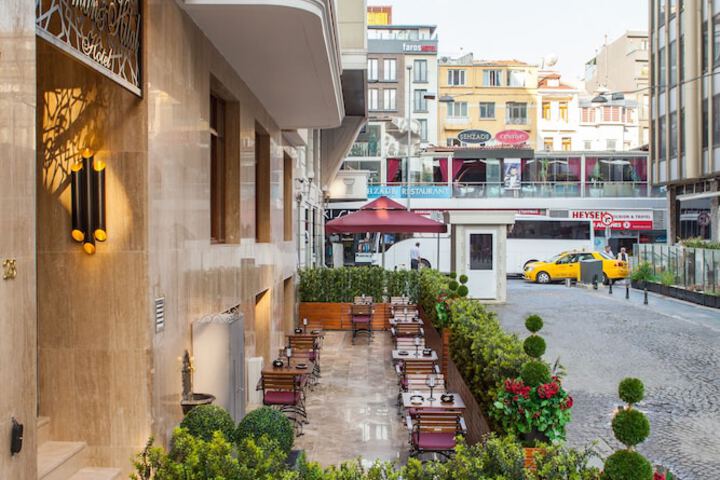 Hotel Exterior 62 of 75