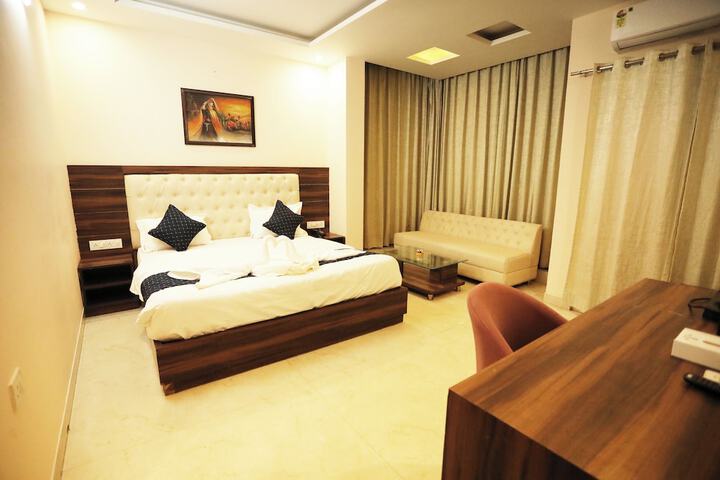 Room 22 of 109