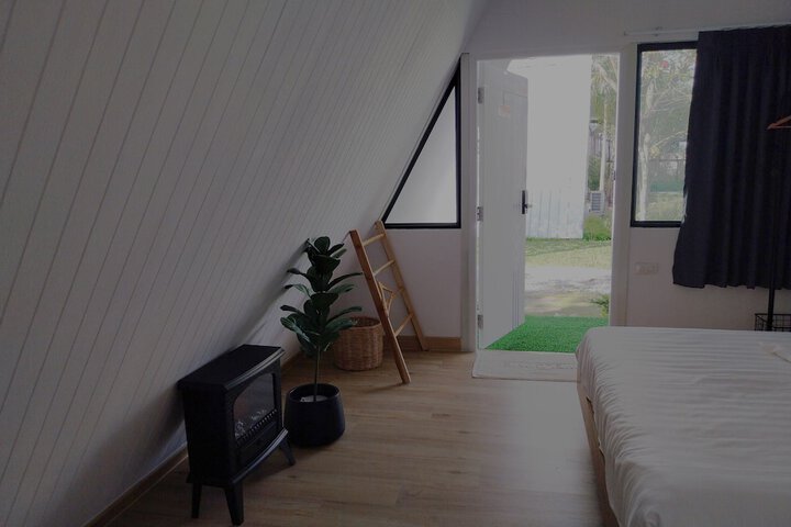 Room 19 of 47