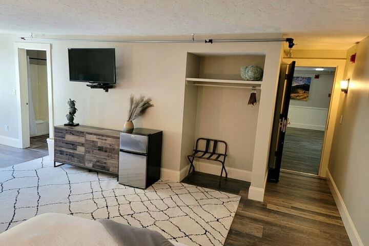 Room 64 of 140