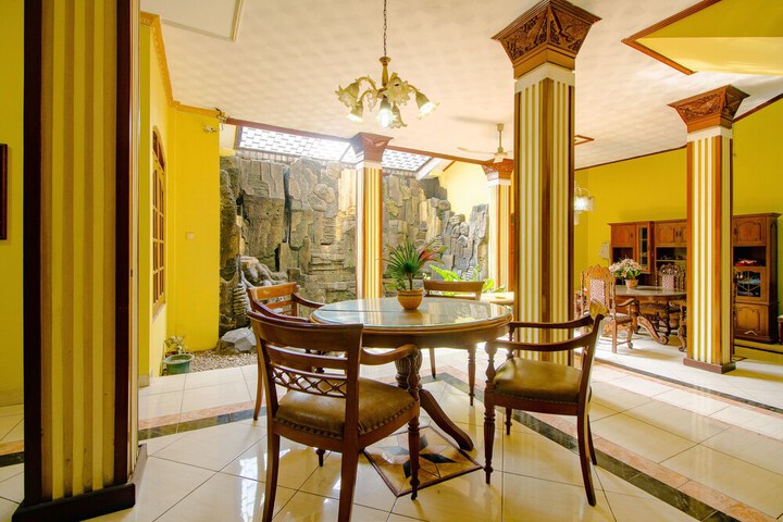 Hotel Interior 26 of 34