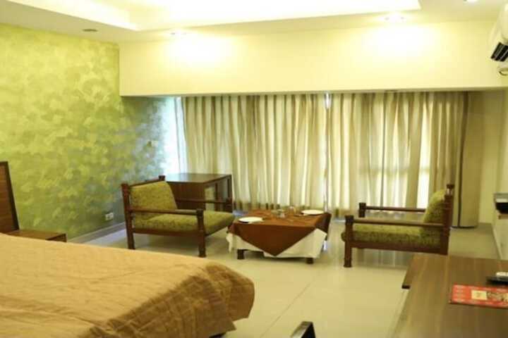 Room 2 of 7