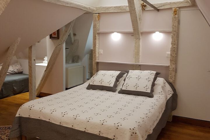 Room 2 of 57