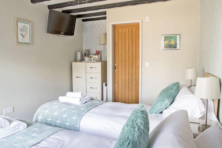 Room 25 of 61