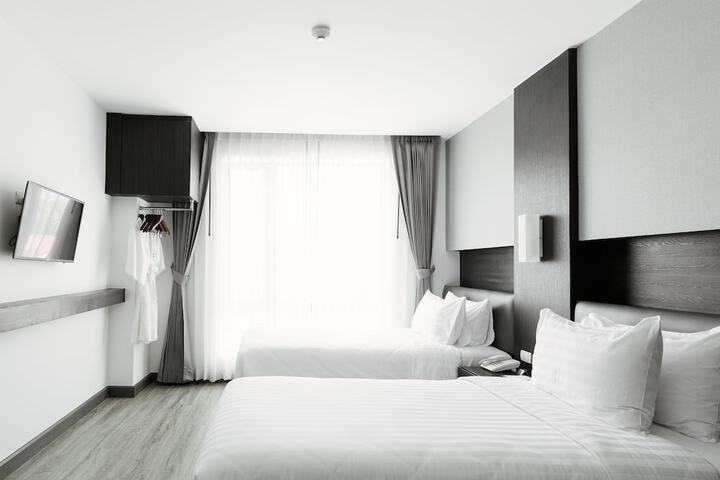Room 30 of 74