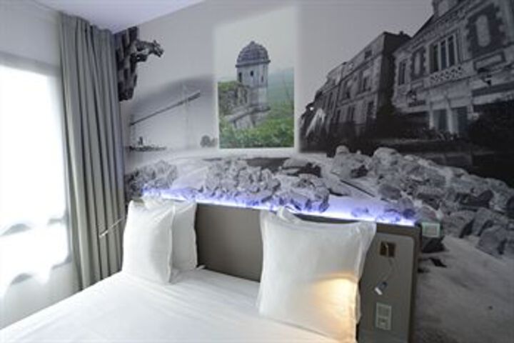 Room 17 of 40