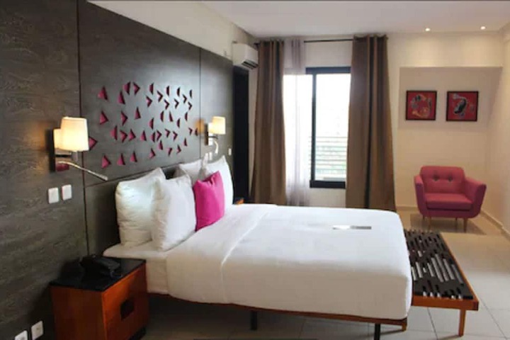 Room 5 of 28