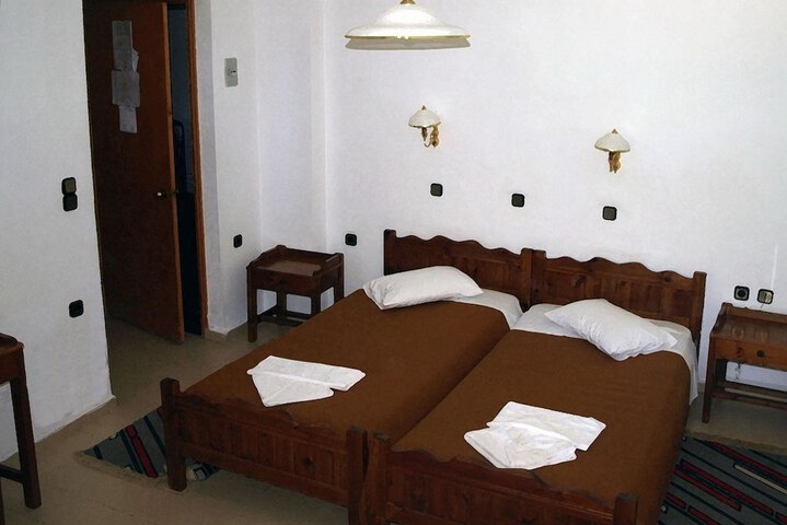 Room 3 of 35
