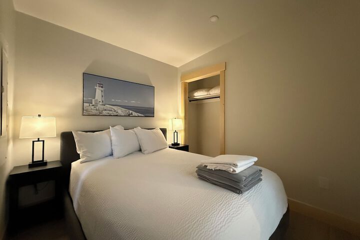 Room 5 of 25