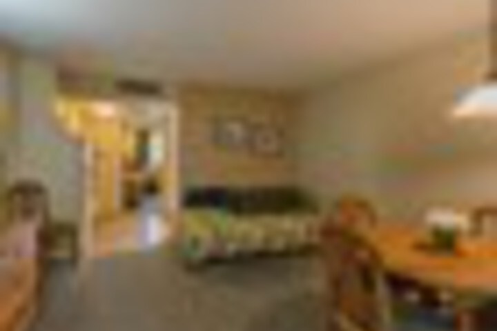 Room 146 of 216