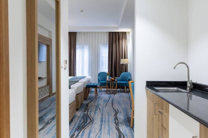 Room 17 of 74