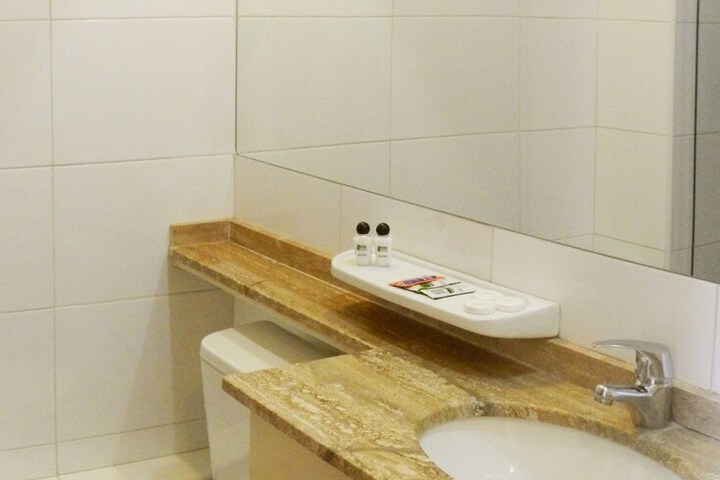 Room 8 of 21