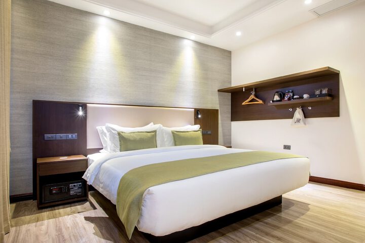 Room 9 of 45