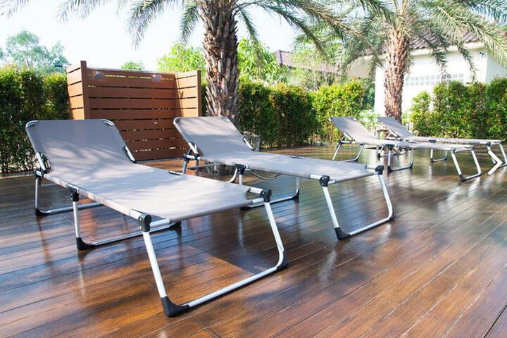 Sundeck 35 of 43