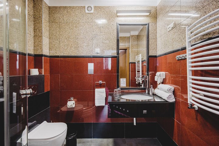 Room 21 of 65