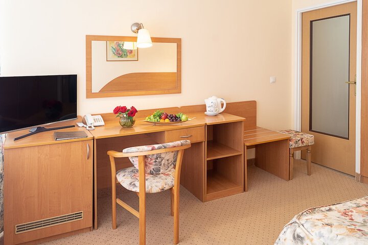 Room 15 of 47