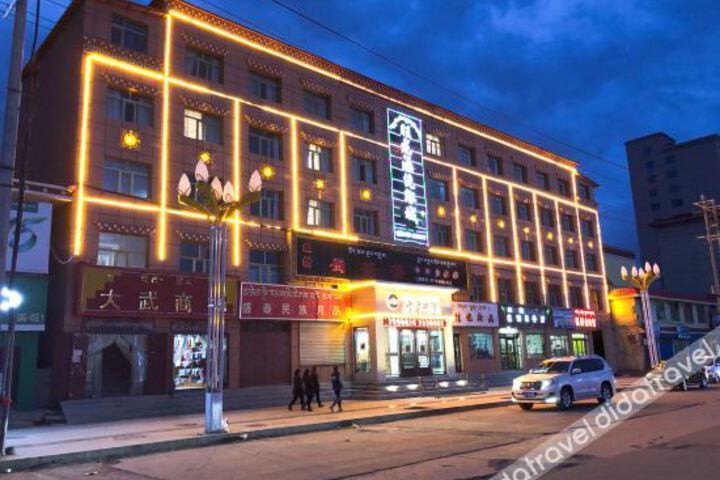 Hotel 4 of 13