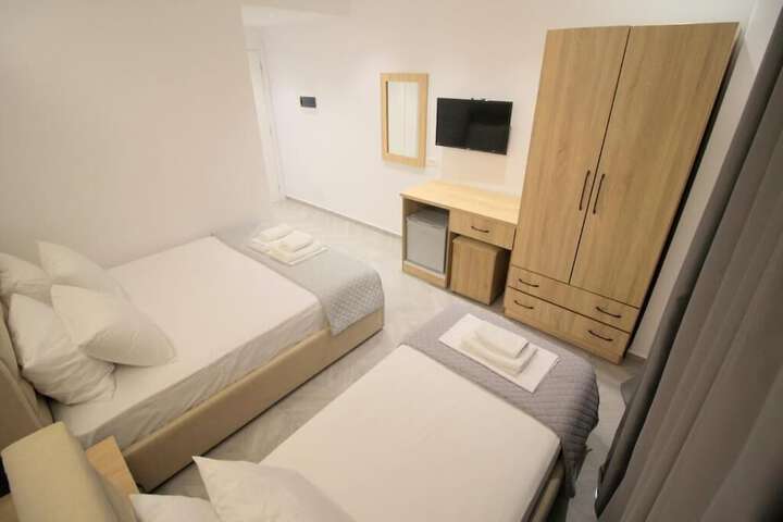 Room 41 of 96