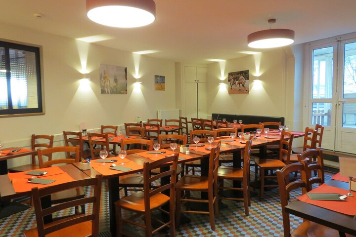 Dining 51 of 92
