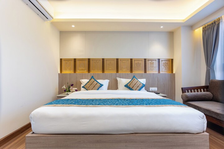 Room 3 of 55