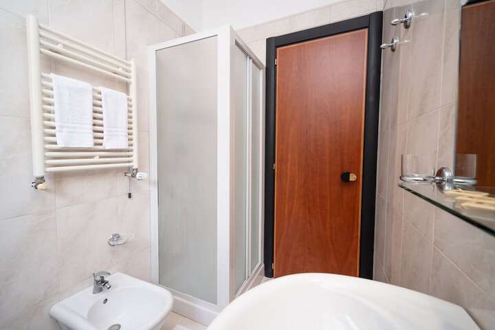 Room 70 of 111