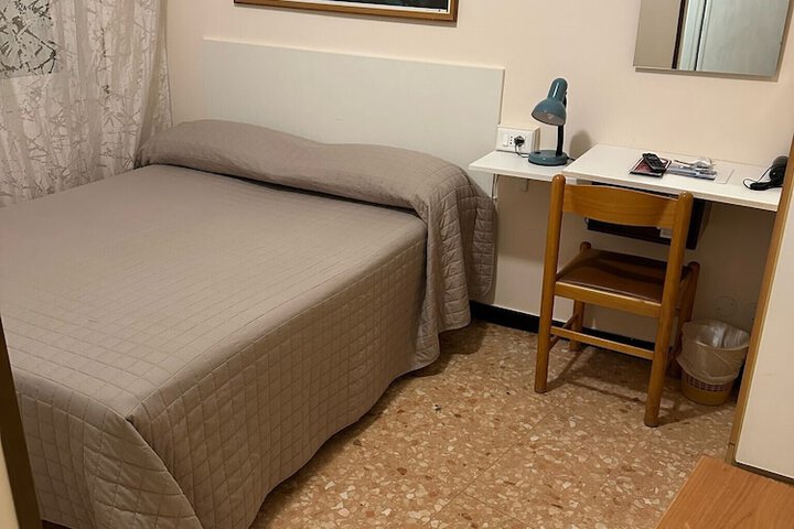 Room 3 of 51